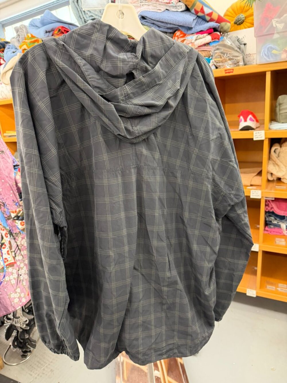 Patagonia Men's Windbreaker - Picture 4 of 4